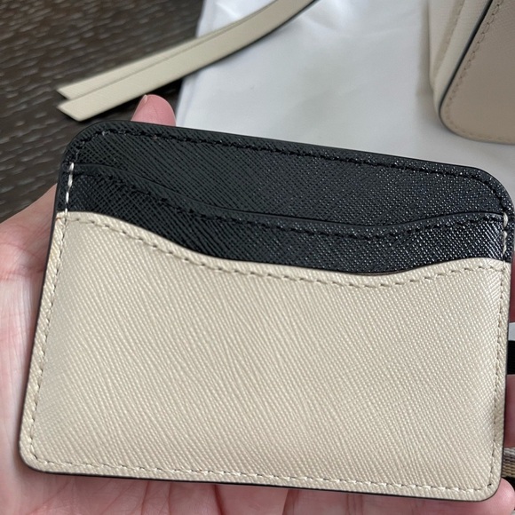 Marc Jacobs new camera bag❤️❤️ - Picture 4 of 8